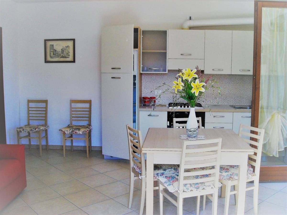 Hotel Apartments Villaggio Dei Fiori 4 Stars Luxury - Great Family Resort - Pet Friendly - With Hypermarket - Delivery Restaurant-Pizzeria - Room Breakfast With Supplement - Ultra Fast Wi-Fi - Play Area For Children - Olympic Swimming Pool - Parking 卡奥莱 外观 照片