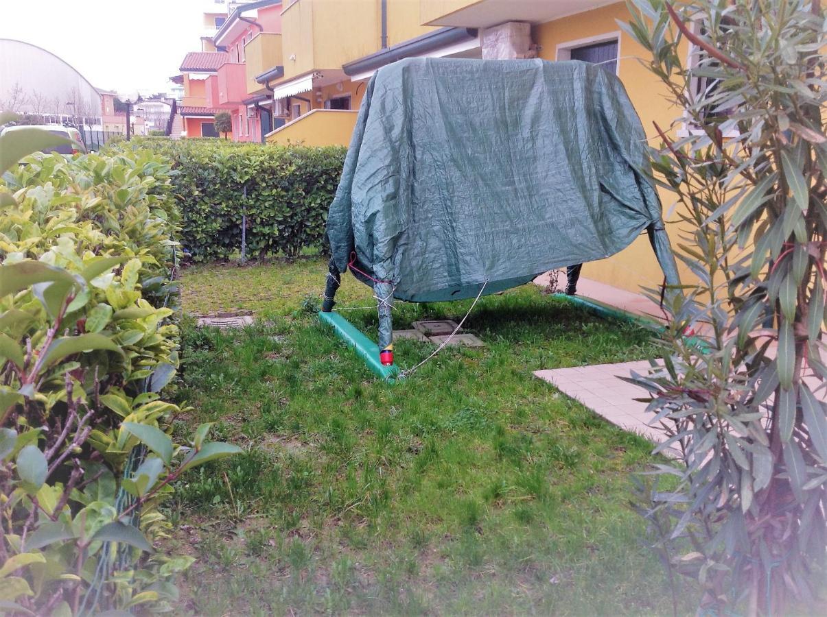 Hotel Apartments Villaggio Dei Fiori 4 Stars Luxury - Great Family Resort - Pet Friendly - With Hypermarket - Delivery Restaurant-Pizzeria - Room Breakfast With Supplement - Ultra Fast Wi-Fi - Play Area For Children - Olympic Swimming Pool - Parking 卡奥莱 外观 照片