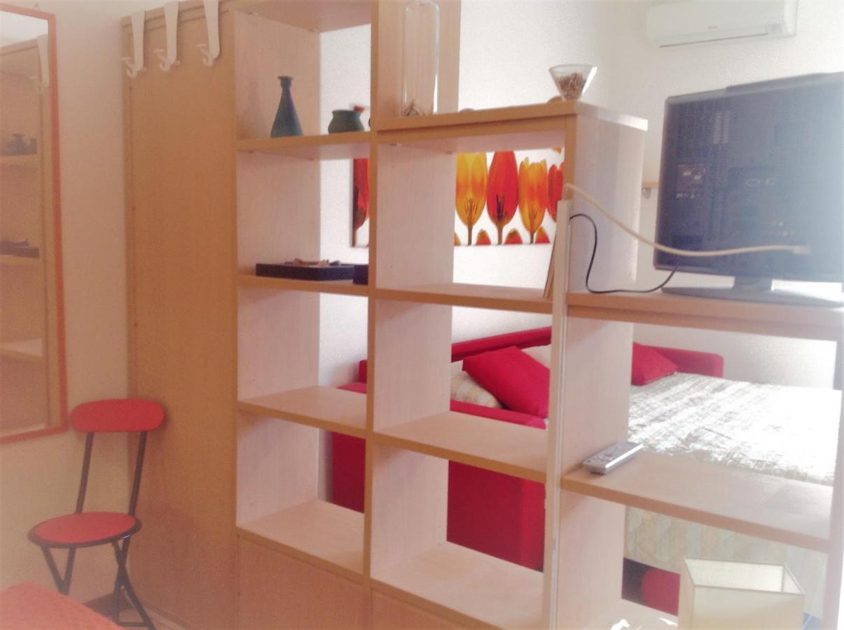 Hotel Apartments Villaggio Dei Fiori 4 Stars Luxury - Great Family Resort - Pet Friendly - With Hypermarket - Delivery Restaurant-Pizzeria - Room Breakfast With Supplement - Ultra Fast Wi-Fi - Play Area For Children - Olympic Swimming Pool - Parking 卡奥莱 外观 照片