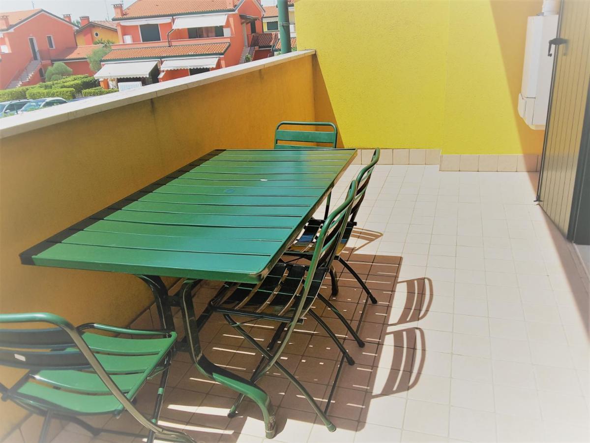 Hotel Apartments Villaggio Dei Fiori 4 Stars Luxury - Great Family Resort - Pet Friendly - With Hypermarket - Delivery Restaurant-Pizzeria - Room Breakfast With Supplement - Ultra Fast Wi-Fi - Play Area For Children - Olympic Swimming Pool - Parking 卡奥莱 外观 照片