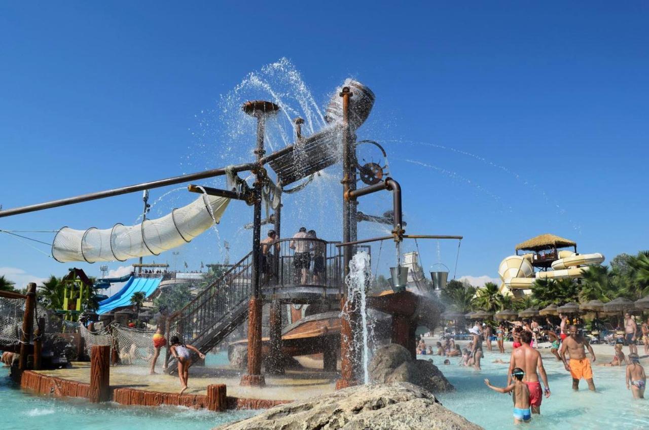 Hotel Apartments Villaggio Dei Fiori 4 Stars Luxury - Great Family Resort - Pet Friendly - With Hypermarket - Delivery Restaurant-Pizzeria - Room Breakfast With Supplement - Ultra Fast Wi-Fi - Play Area For Children - Olympic Swimming Pool - Parking 卡奥莱 外观 照片