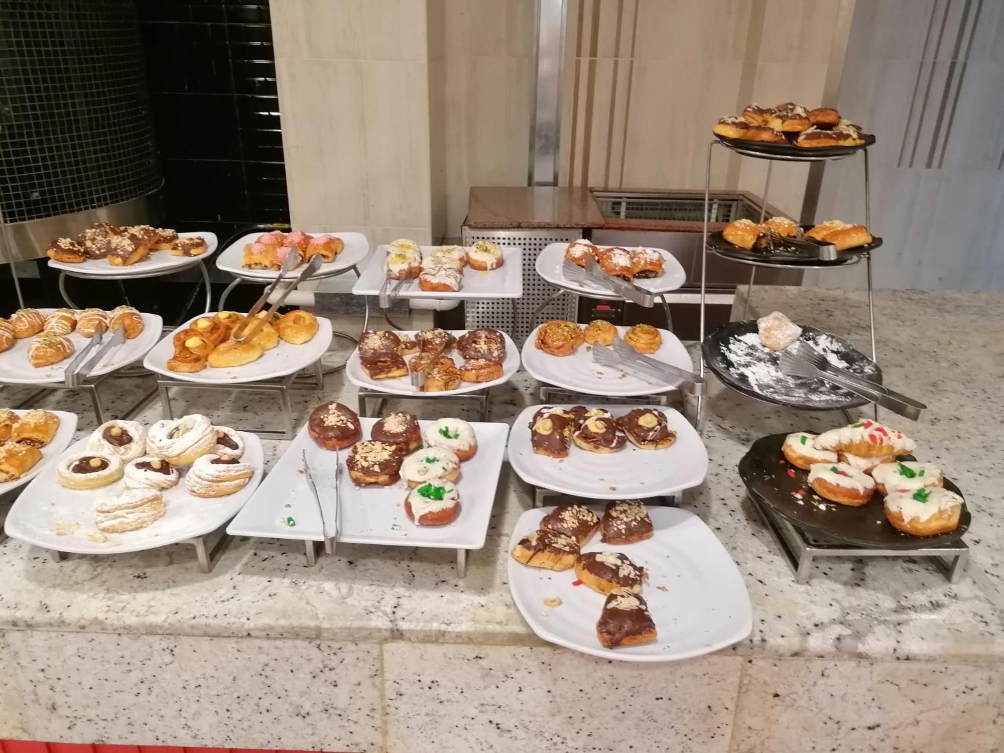Hotel Apartments Villaggio Dei Fiori 4 Stars Luxury - Great Family Resort - Pet Friendly - With Hypermarket - Delivery Restaurant-Pizzeria - Room Breakfast With Supplement - Ultra Fast Wi-Fi - Play Area For Children - Olympic Swimming Pool - Parking 卡奥莱 外观 照片