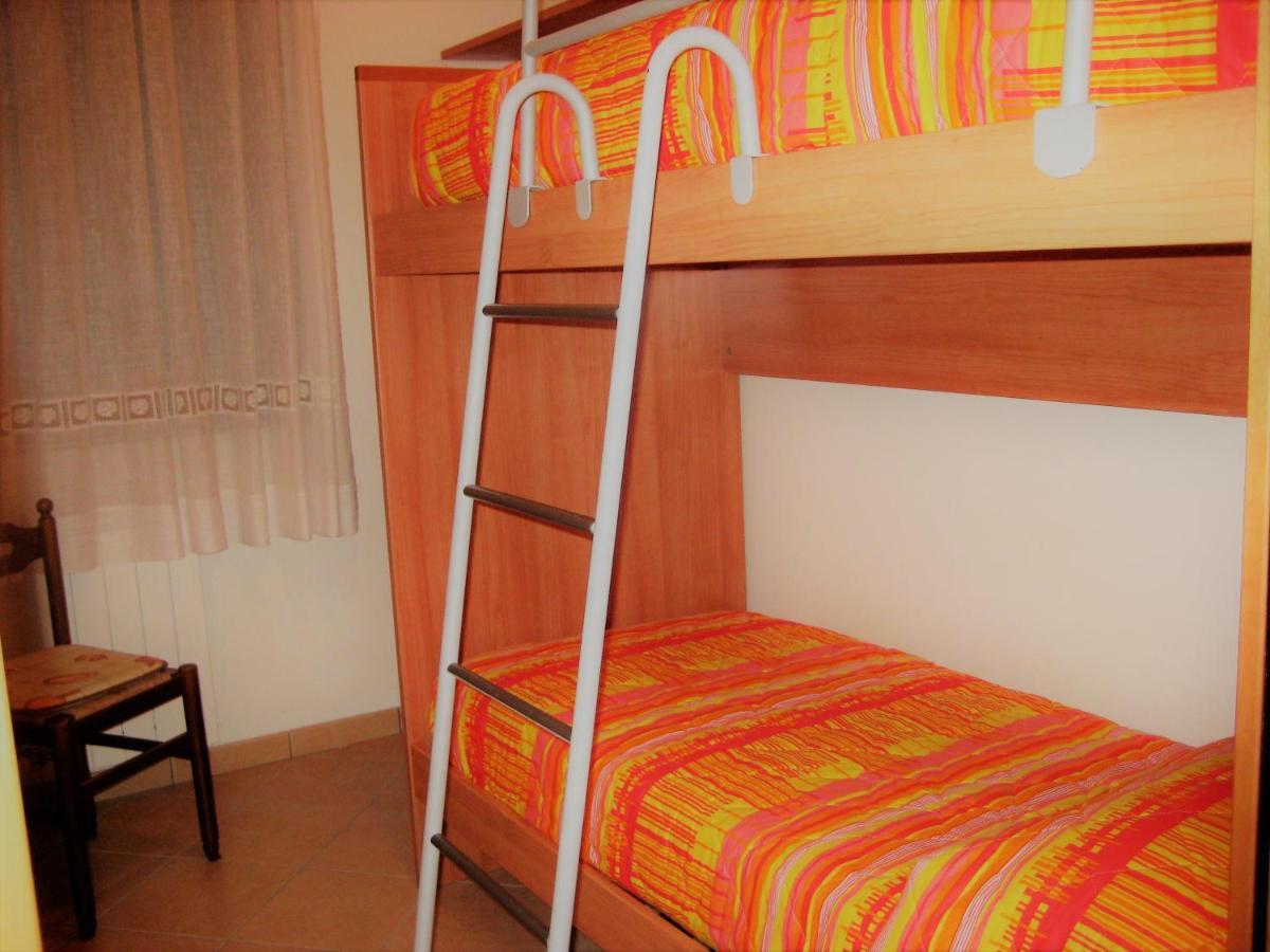 Hotel Apartments Villaggio Dei Fiori 4 Stars Luxury - Great Family Resort - Pet Friendly - With Hypermarket - Delivery Restaurant-Pizzeria - Room Breakfast With Supplement - Ultra Fast Wi-Fi - Play Area For Children - Olympic Swimming Pool - Parking 卡奥莱 外观 照片
